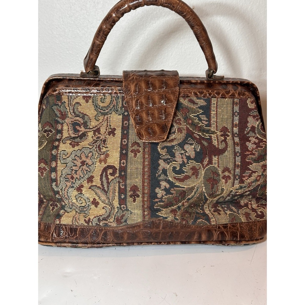 Casleigh II New York Needlepoint Crocodile Leather Handbag Vintage Made USA